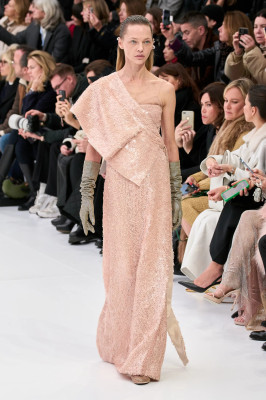 Sasha Pivovarova - Fendi Couture Spring/Summer 2023 Fashion Show