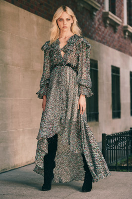 Sasha Pivovarova - Philosophy di Lorenzo Serafini Resort 2019 Collection