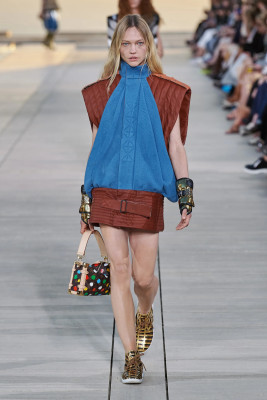 Sasha Pivovarova - Louis Vuitton Cruise 2023 Fashion Show in Paris