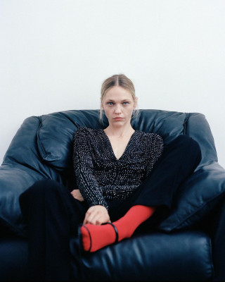 Sasha Pivovarova for Simkhai Holiday 2023