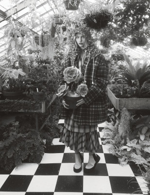 Sasha Pivovarova - by Emma Summerton Vogue Russia November 2018