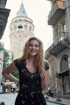 Saxon Sharbino – Photo Walking with Saxon