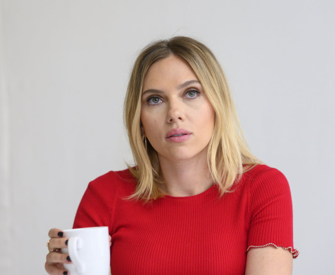 Scarlett Johansson - &#039;Jojo Rabbit&#039; Press Conference in Los Angeles 10/13/2019