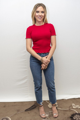 Scarlett Johansson - &#039;Jojo Rabbit&#039; Press Conference in Los Angeles 10/13/2019