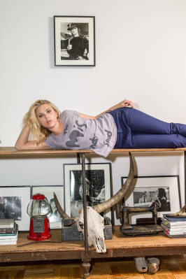 Scarlett Johansson - Creative Growth for Everybody by Grant Cornett (2012)