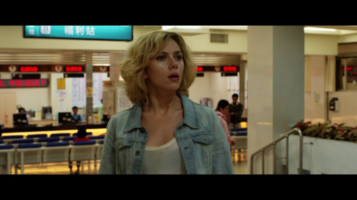 Scarlett Johansson - Lucy (2014)