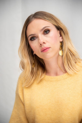 Scarlett Johansson - &#039;Marriage Story&#039; Press Conference (2019)
