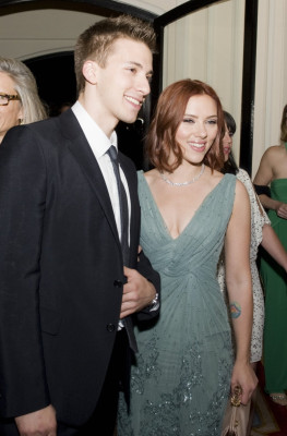photo 24 in Scarlett Johansson gallery [id392146] 2011-05-10 00:00:00