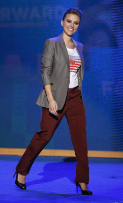photo 15 in Scarlett Johansson gallery [id559800] 2012-09-18 00:00:00