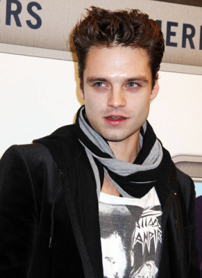 Sebastian Stan pic #405874