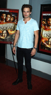 Sebastian Stan pic #789698