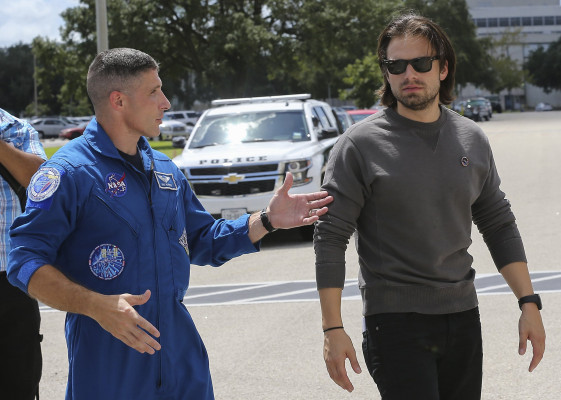 Sebastian Stan pic #870601