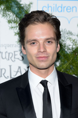 Sebastian Stan pic #824929