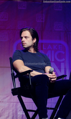 Sebastian Stan pic #870594