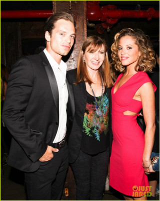 Sebastian Stan pic #802335
