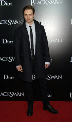 Sebastian Stan pic #882826