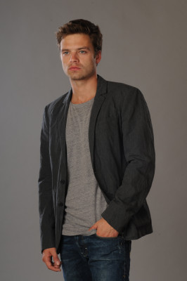 Sebastian Stan pic #829089