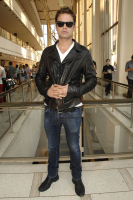 Sebastian Stan pic #776250