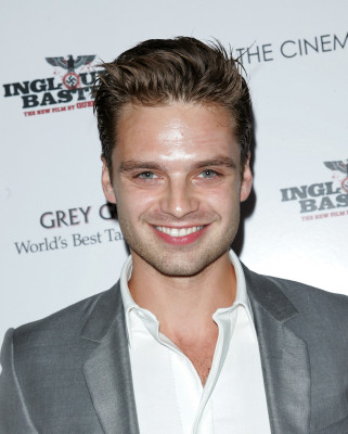 Sebastian Stan pic #803225