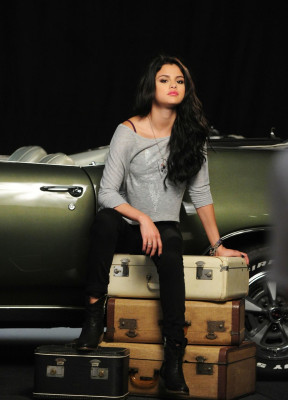 photo 19 in Selena Gomez gallery [id507297] 2012-05-03 00:00:00