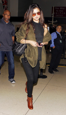 Selena Gomez pic #705997