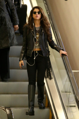 photo 26 in Selena Gomez gallery [id689279] 2014-01-09 00:00:00