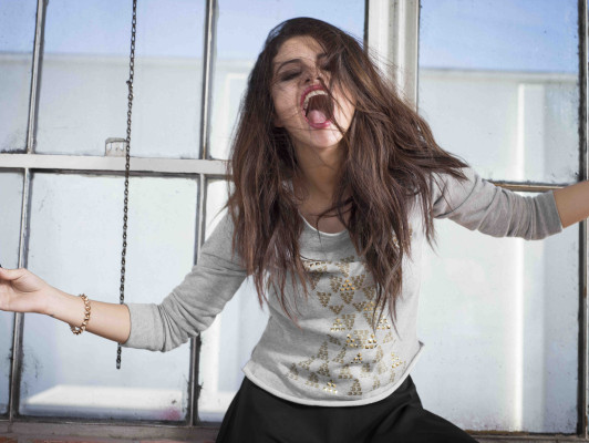 photo 22 in Selena Gomez gallery [id667414] 2013-10-04 00:00:00