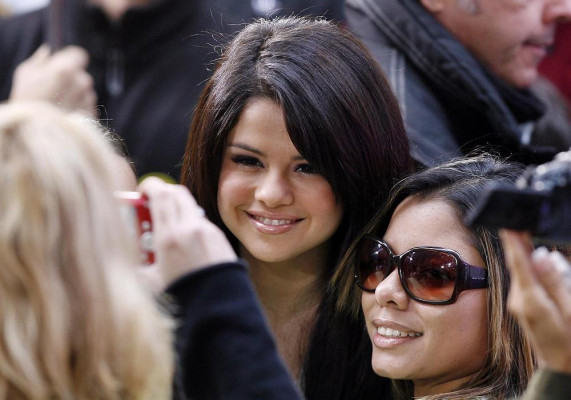photo 9 in Selena gallery [id285941] 2010-08-16 00:00:00