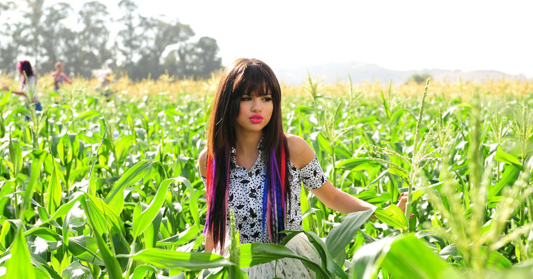 photo 7 in Selena Gomez gallery [id435528] 2011-11-16 00:00:00