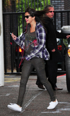 photo 9 in Selena Gomez gallery [id407197] 2011-07-12 00:00:00