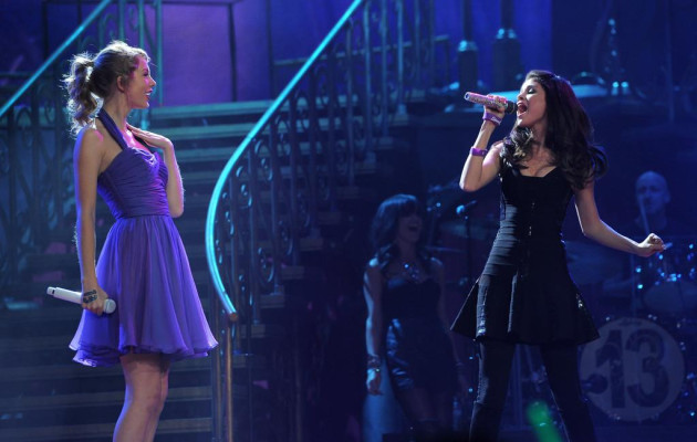 photo 8 in Selena Gomez gallery [id441405] 2011-11-30 00:00:00