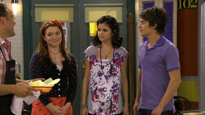 photo 16 in Selena Gomez gallery [id341561] 2011-01-14 00:00:00
