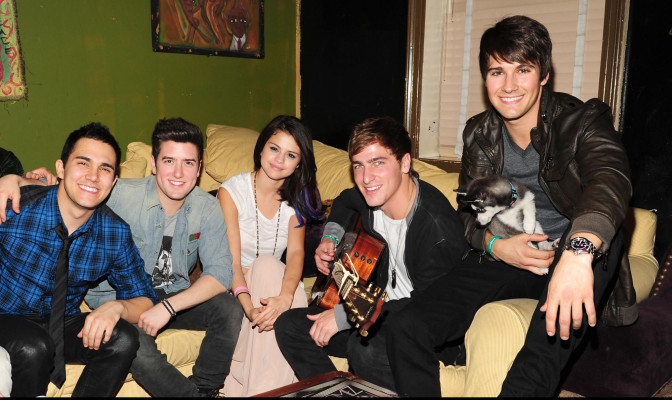 photo 27 in Selena Gomez gallery [id456597] 2012-02-02 00:00:00