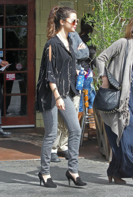 photo 8 in Selena Gomez gallery [id611111] 2013-03-06 00:00:00