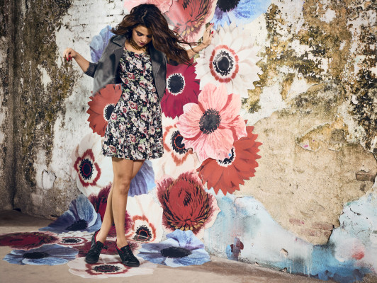 photo 15 in Selena gallery [id722043] 2014-04-21 00:00:00