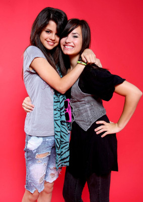 photo 25 in Selena Gomez gallery [id447171] 2011-12-17 00:00:00