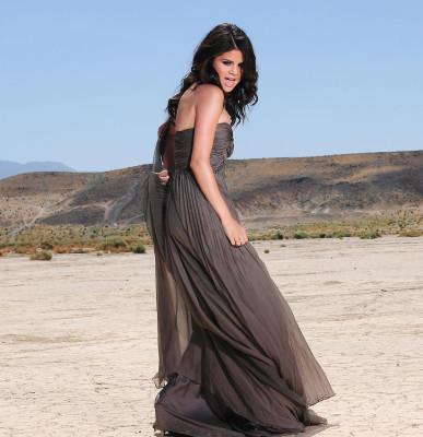 photo 28 in Selena Gomez gallery [id307996] 2010-10-26 00:00:00