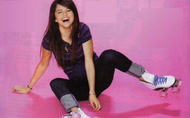 photo 11 in Selena Gomez gallery [id265984] 2010-05-24 00:00:00
