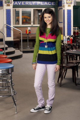 photo 29 in Selena Gomez gallery [id285632] 2010-08-13 00:00:00