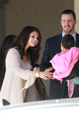 photo 25 in Selena Gomez gallery [id582885] 2012-11-19 00:00:00