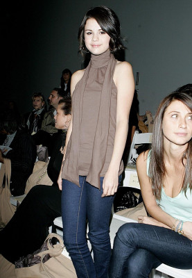 photo 18 in Selena Gomez gallery [id514559] 2012-05-23 00:00:00