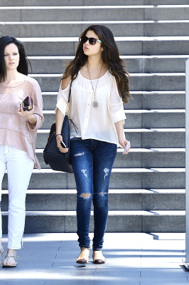 photo 18 in Selena Gomez gallery [id549562] 2012-08-18 00:00:00