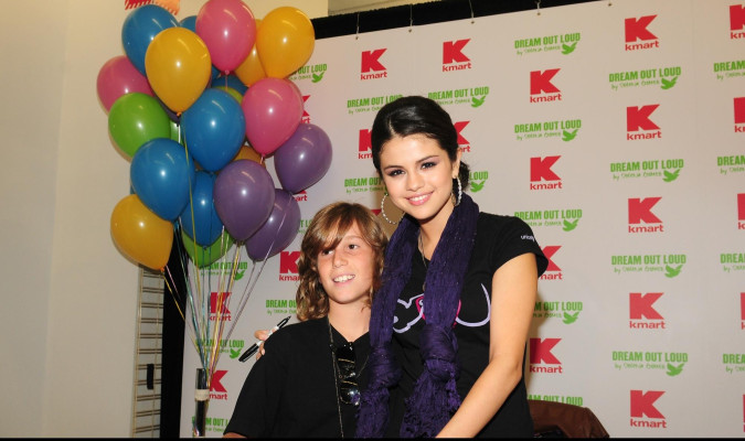 photo 6 in Selena Gomez gallery [id301417] 2010-10-04 00:00:00