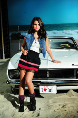 photo 19 in Selena Gomez gallery [id522963] 2012-06-14 00:00:00