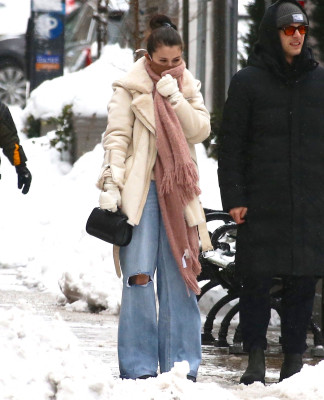 Selena Gomez - Only Murders in the Building (2021) On Set in New York 02/03/2021
