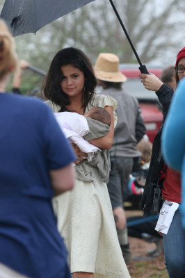 photo 18 in Selena Gomez gallery [id800235] 2015-04-05 00:00:00
