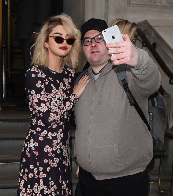 Selena Gomez - KISS FM Studio in London 12/04/2017