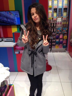 photo 24 in Selena Gomez gallery [id689281] 2014-01-09 00:00:00