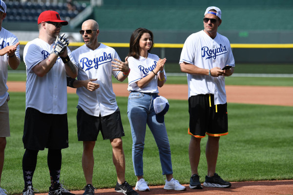 Selena Gomez - Big Slick Softball in Kansas City 06/07/2019