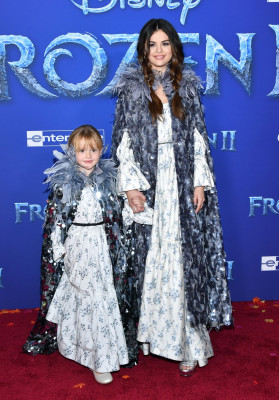 Selena Gomez - &#039;Frozen 2&#039; Los Angeles Premiere 11/07/2019
